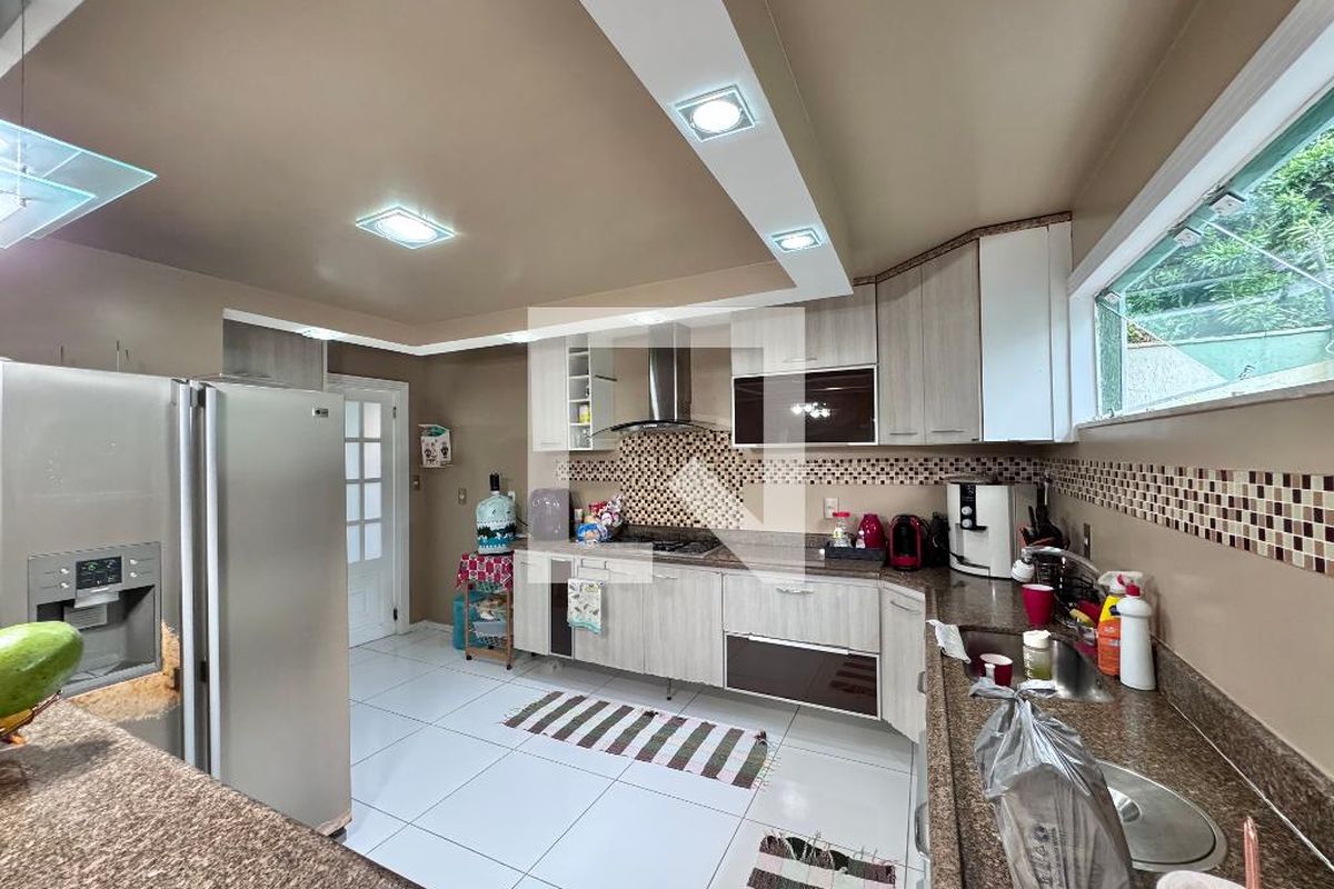 Casa, 4 quartos, 280 m² - Foto 84