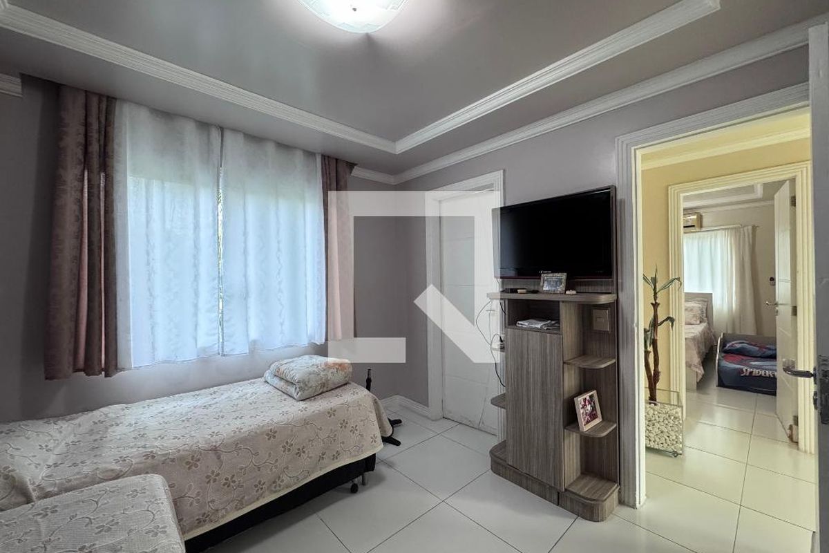 Casa, 4 quartos, 280 m² - Foto 66