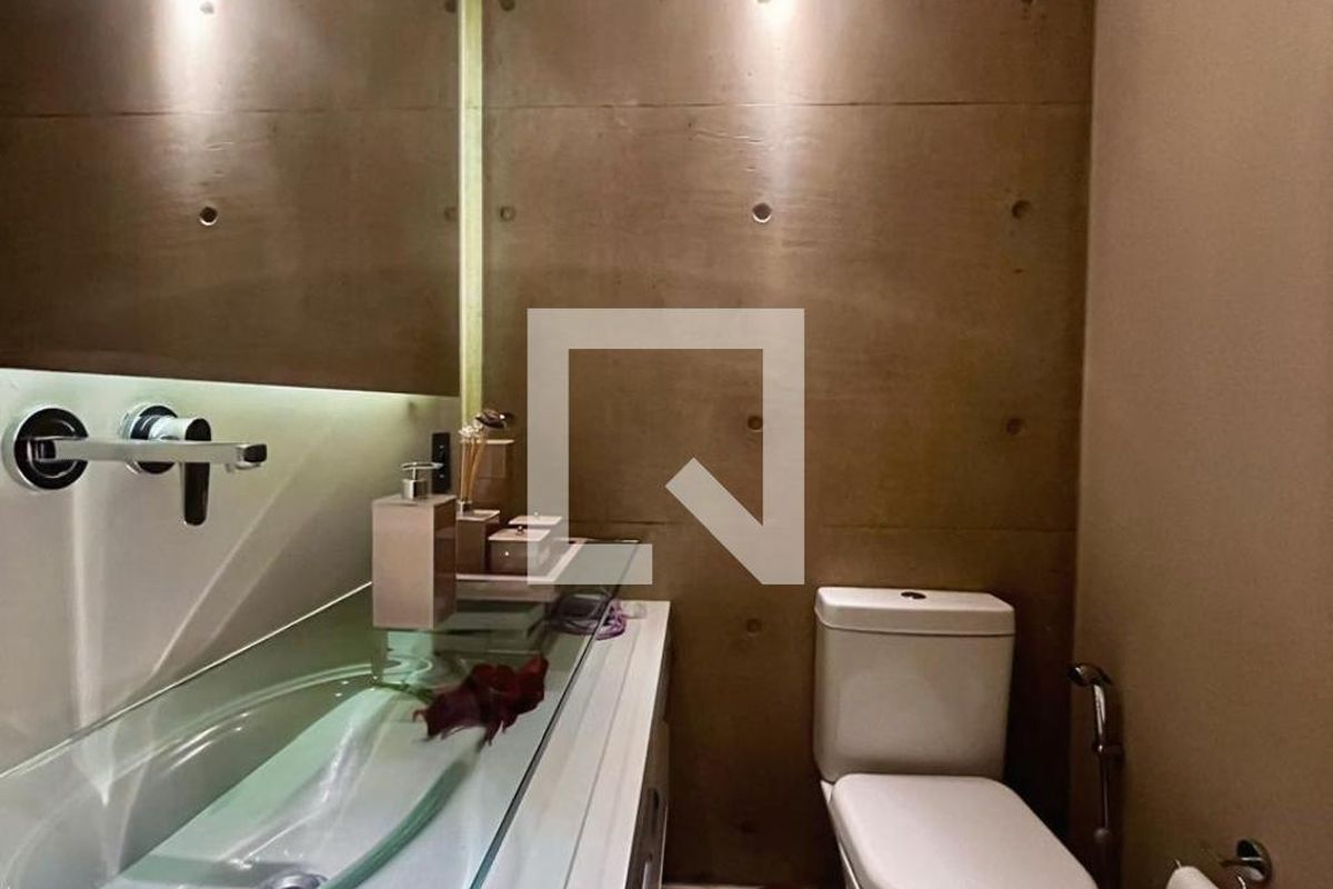 Apartamento à Venda - Cambuí, 2 Quartos,  140 m2 em , Campinas - sp | SoloBR
