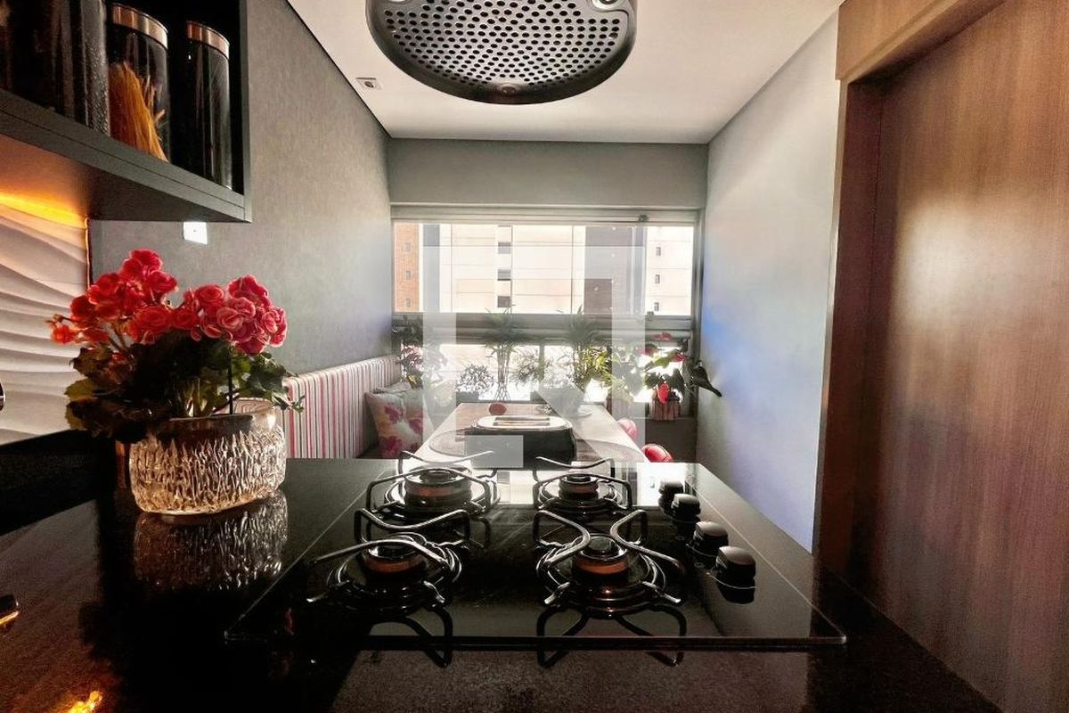 Apartamento à Venda - Cambuí, 2 Quartos,  140 m2 em , Campinas - sp | SoloBR