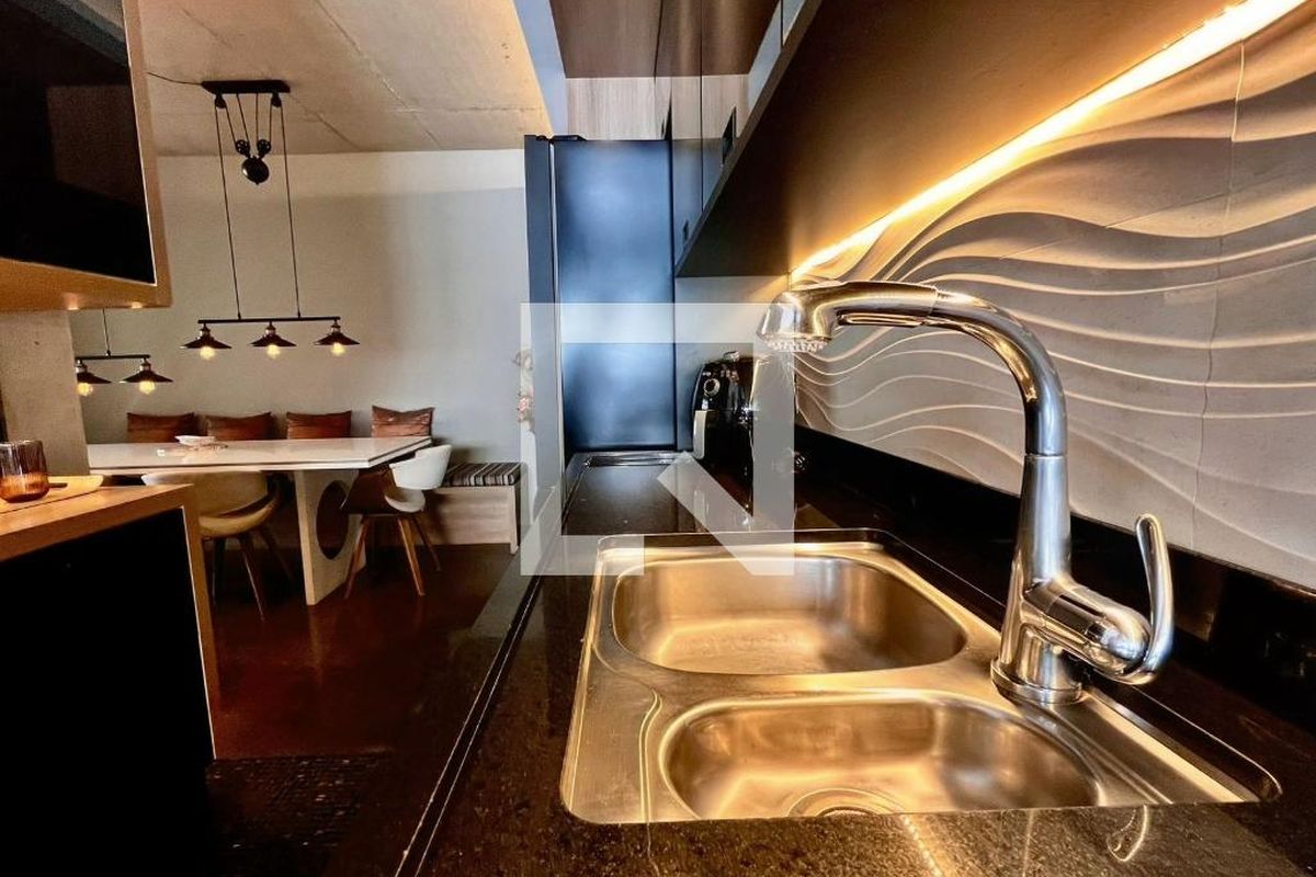 Apartamento à Venda - Cambuí, 2 Quartos,  140 m2 em , Campinas - sp | SoloBR