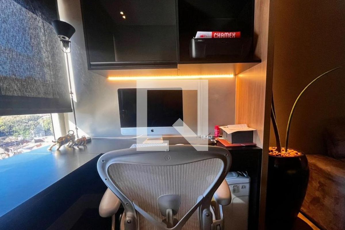 Apartamento à Venda - Cambuí, 2 Quartos,  140 m2 em , Campinas - sp | SoloBR