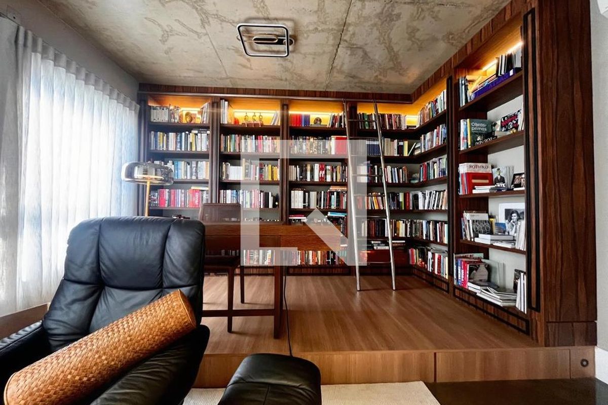 Apartamento à Venda - Cambuí, 2 Quartos,  140 m2 em , Campinas - sp | SoloBR