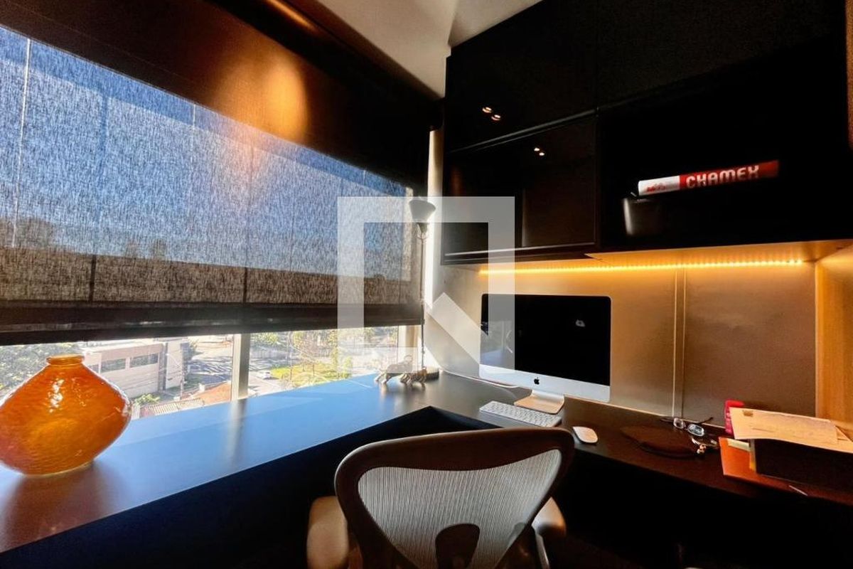 Apartamento à Venda - Cambuí, 2 Quartos,  140 m2 em , Campinas - sp | SoloBR