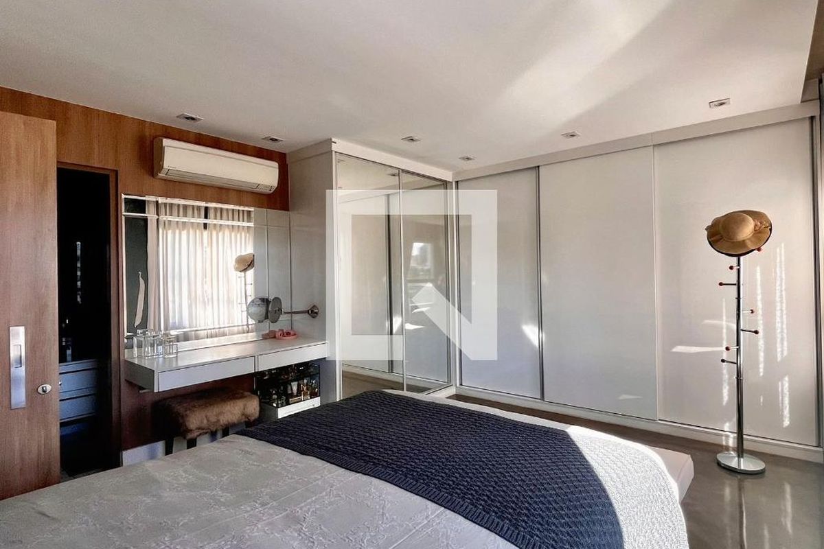 Apartamento à Venda - Cambuí, 2 Quartos,  140 m2 em , Campinas - sp | SoloBR