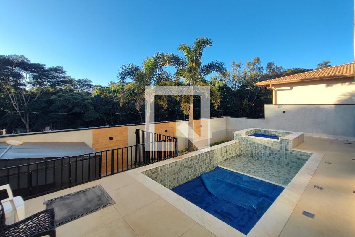 Casa à Venda - Swiss Park, 4 Quartos,  340 m2 em , Campinas - sp | SoloBR