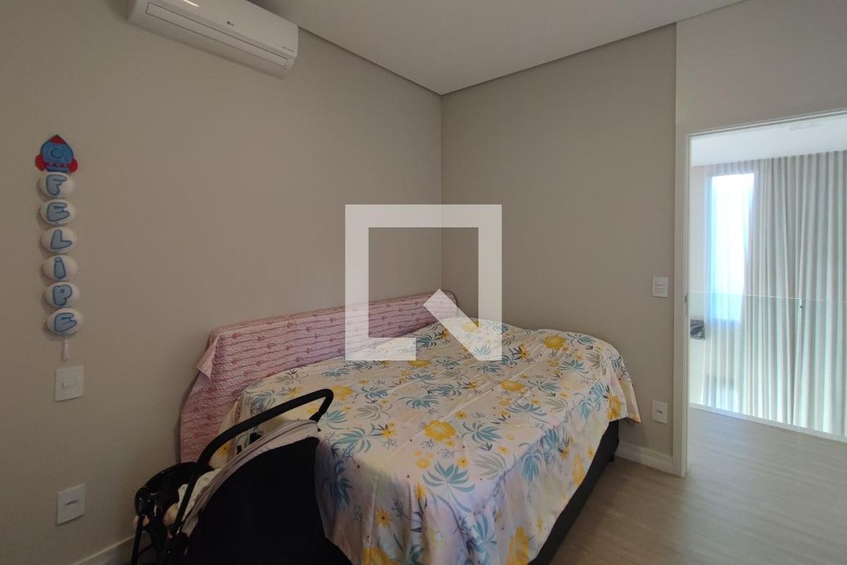 Casa à Venda - Swiss Park, 4 Quartos,  340 m2 em , Campinas - sp | SoloBR