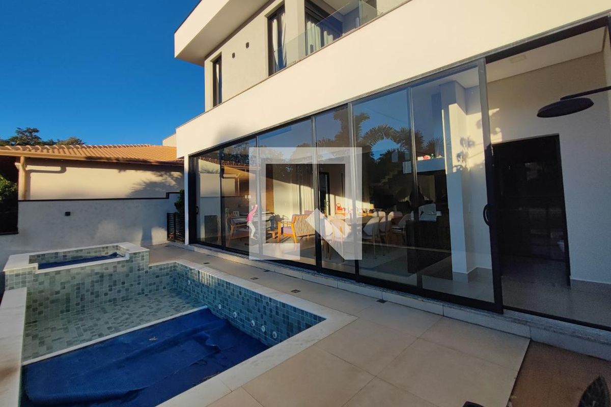 Casa à Venda - Swiss Park, 4 Quartos,  340 m2 em , Campinas - sp | SoloBR