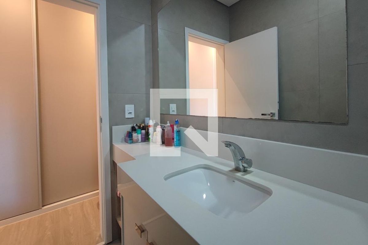 Casa à Venda - Swiss Park, 4 Quartos,  340 m2 em , Campinas - sp | SoloBR