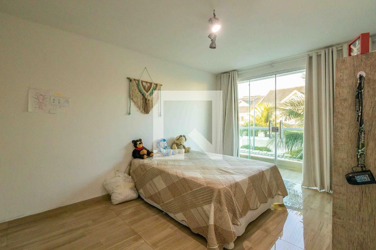 Casa, 4 quartos, 270 m² - Foto 22