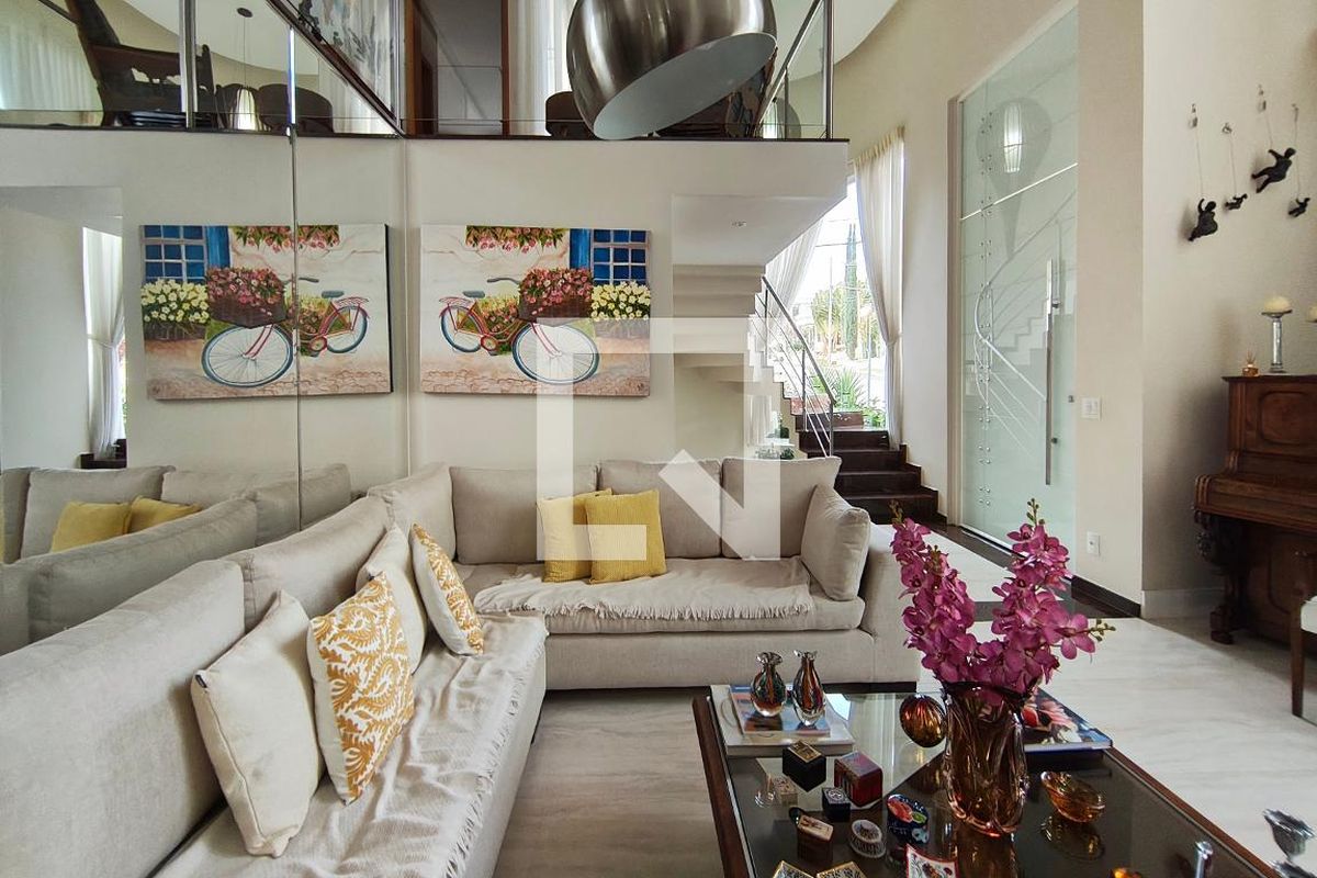 Casa à Venda - Swiss Park, 4 Quartos,  384 m2 em , Campinas - sp | SoloBR