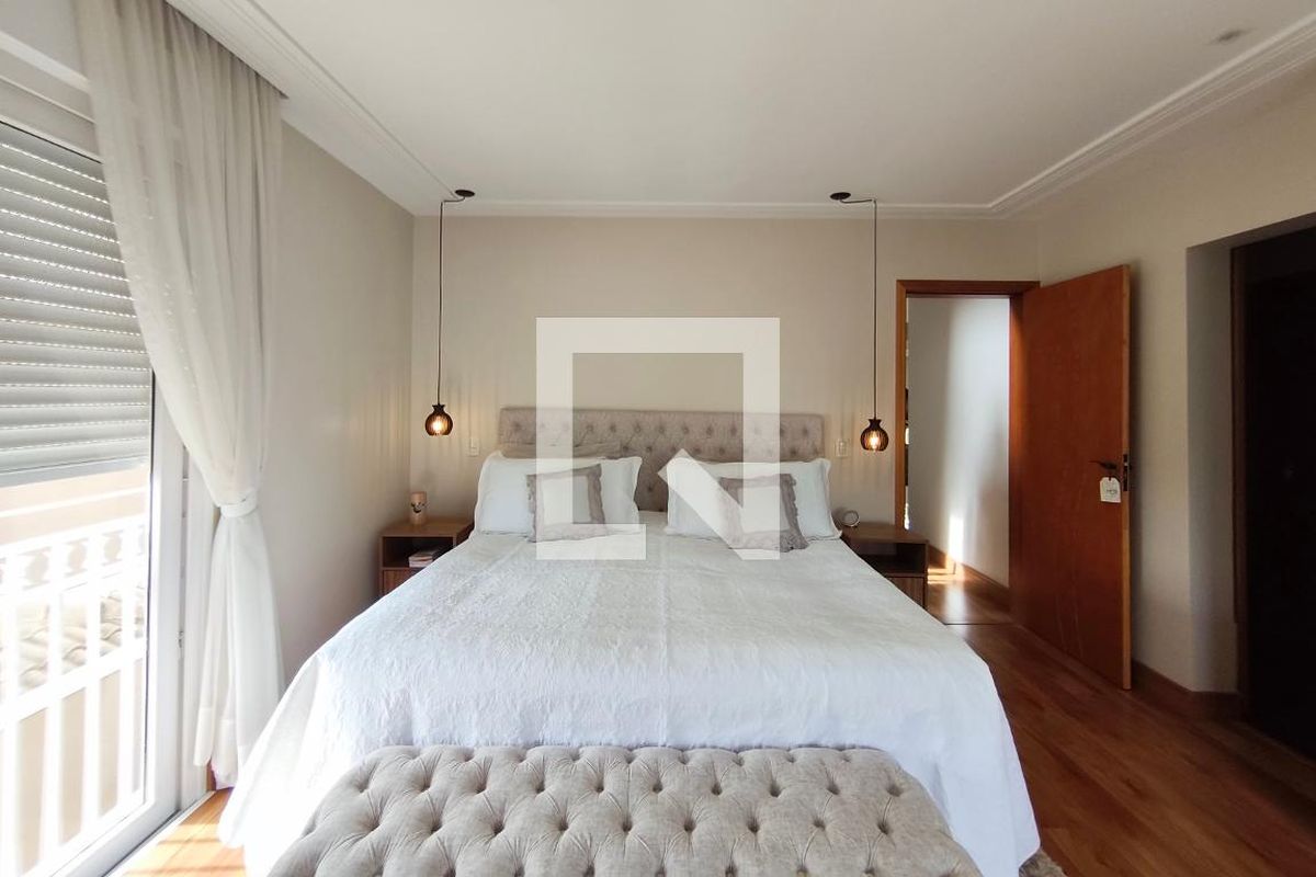 Casa à Venda - Swiss Park, 4 Quartos,  384 m2 em , Campinas - sp | SoloBR