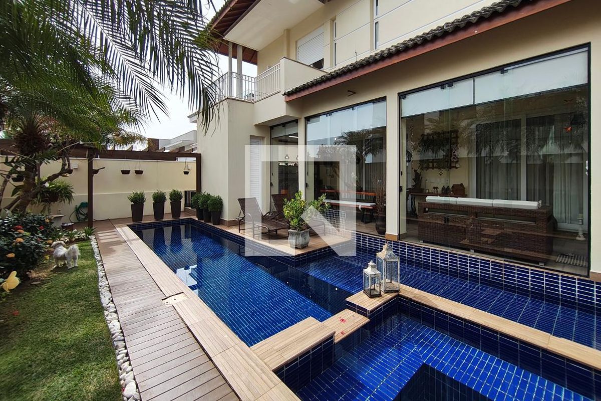 Casa à Venda - Swiss Park, 4 Quartos,  384 m2 em , Campinas - sp | SoloBR