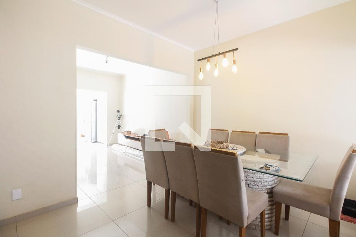 Casa, 3 quartos, 240 m² - Foto 16