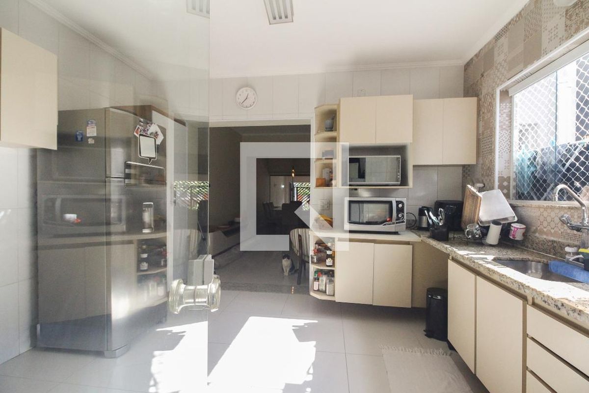 Casa, 3 quartos, 240 m² - Foto 72