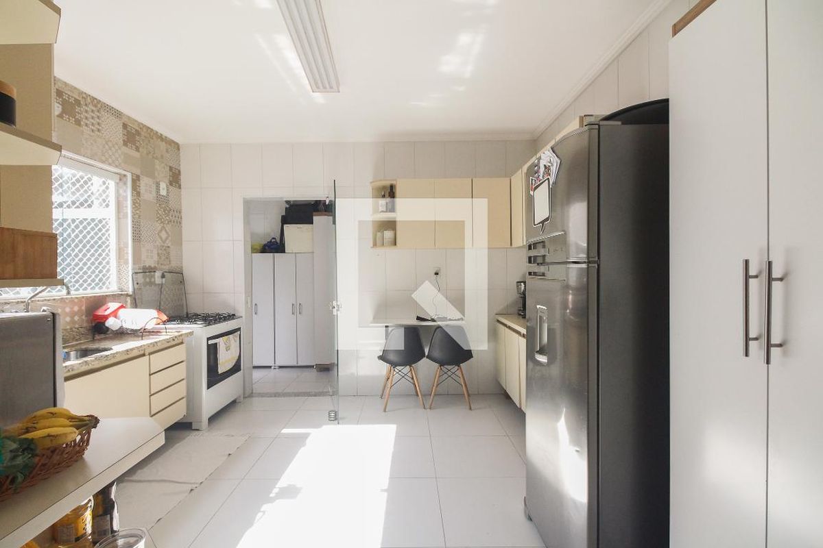 Casa, 3 quartos, 240 m² - Foto 68
