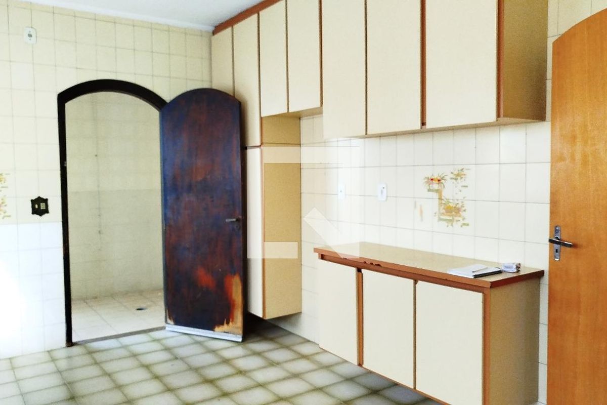 Casa, 3 quartos, 330 m² - Foto 92