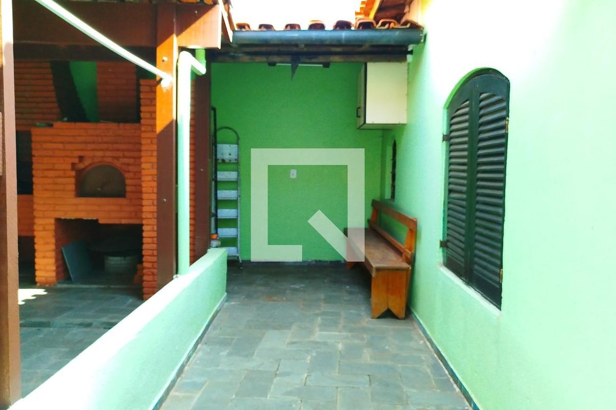 Casa, 3 quartos, 330 m² - Foto 122
