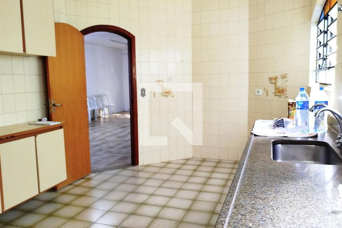 Casa, 3 quartos, 330 m² - Foto 94