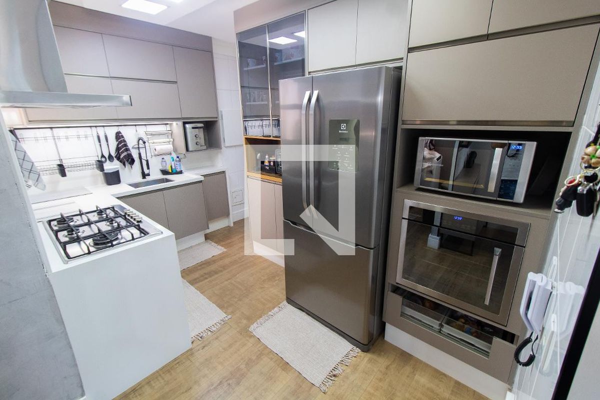 Apartamento à Venda - Lot. Alphaville Campinas, 4 Quartos,  137 m2 em , Campinas - sp | SoloBR