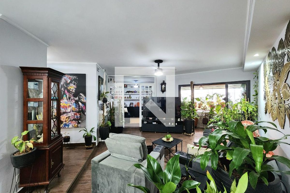 Apartamento, 3 quartos, 161 m² - Foto 1