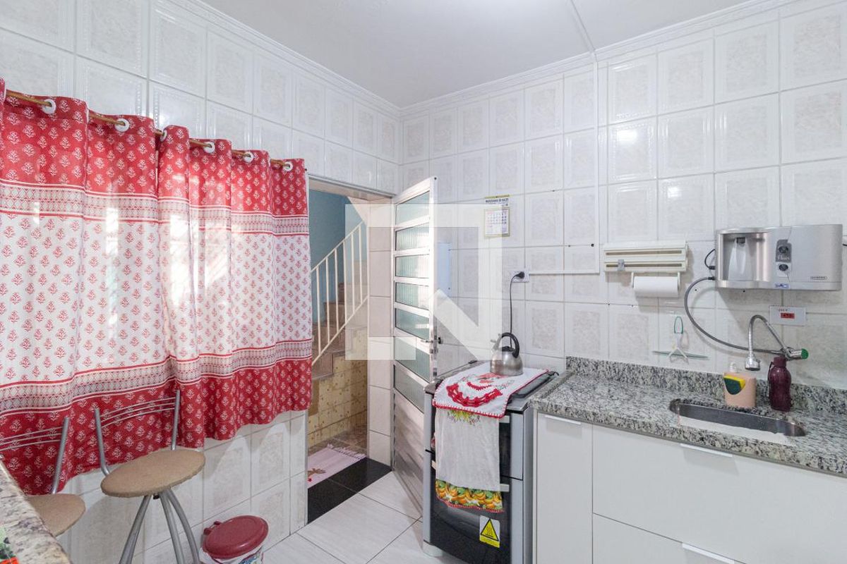 Casa, 2 quartos, 210 m² - Foto 50