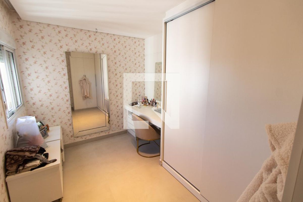 Apartamento à Venda - Lot. Alphaville Campinas, 3 Quartos,  140 m2 em , Campinas - sp | SoloBR