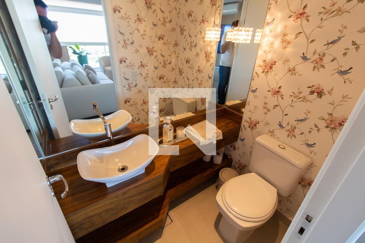 Apartamento à Venda - Lot. Alphaville Campinas, 3 Quartos,  140 m2 em , Campinas - sp | SoloBR