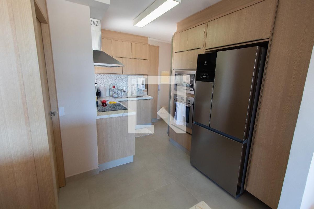 Apartamento à Venda - Lot. Alphaville Campinas, 3 Quartos,  140 m2 em , Campinas - sp | SoloBR