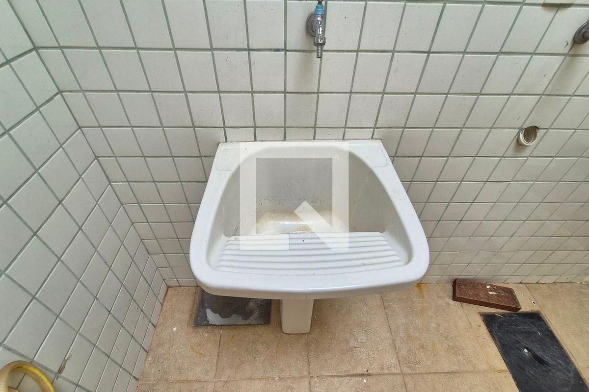 Casa à Venda - Parque Prado, 4 Quartos,  180 m2 em , Campinas - sp | SoloBR