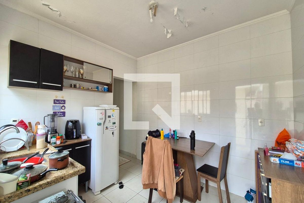 Casa à Venda - Parque Prado, 4 Quartos,  180 m2 em , Campinas - sp | SoloBR