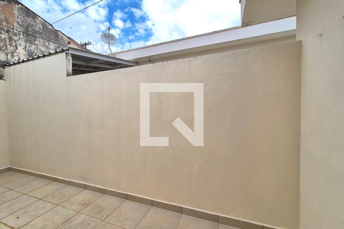 Casa à Venda - Parque Prado, 4 Quartos,  180 m2 em , Campinas - sp | SoloBR