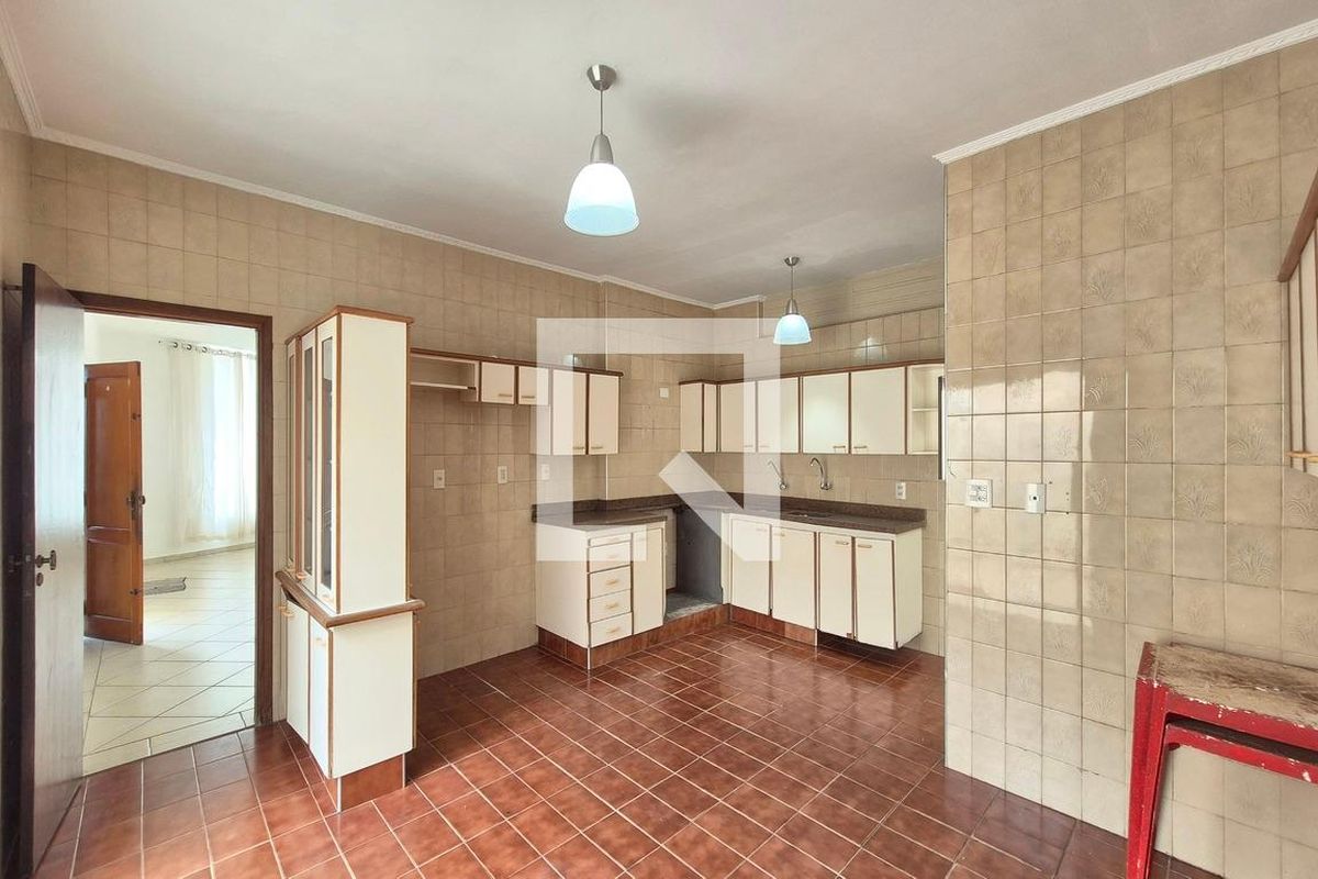 Casa à Venda - Parque Prado, 4 Quartos,  180 m2 em , Campinas - sp | SoloBR