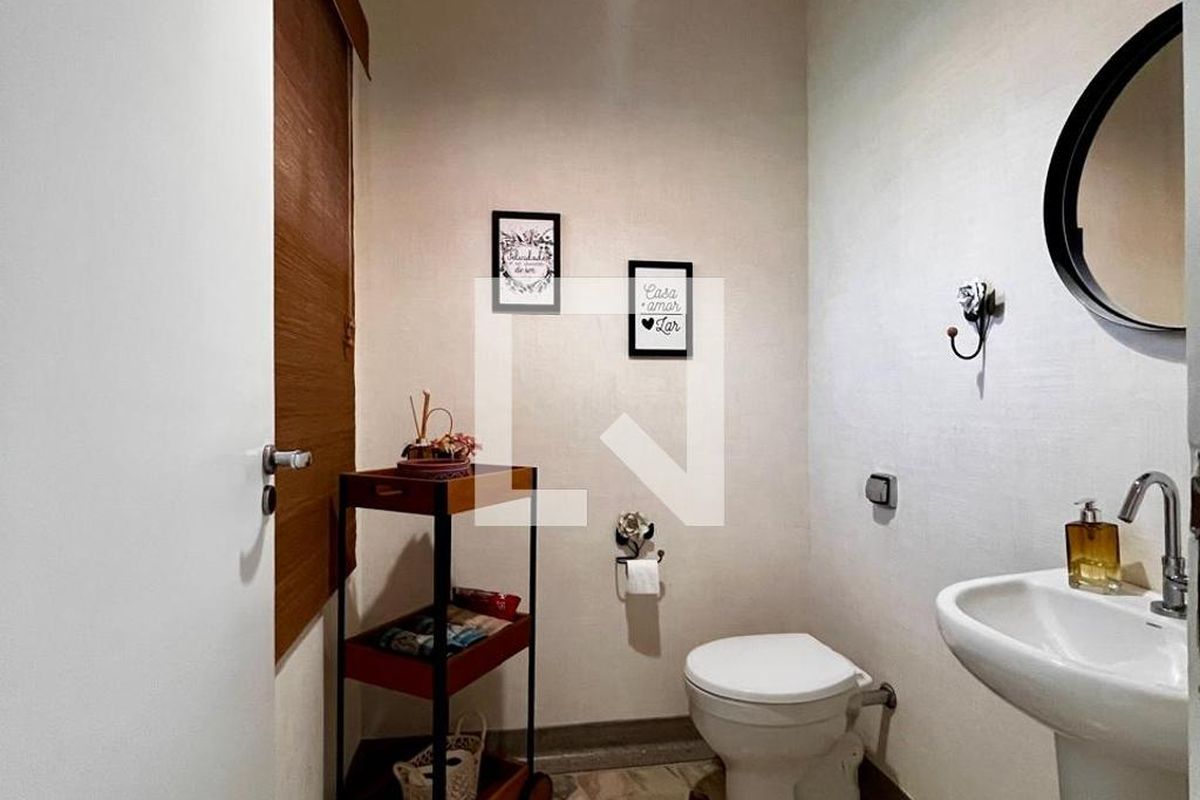 Casa à Venda - Taquaral, 4 Quartos,  247 m2 em , Campinas - sp | SoloBR