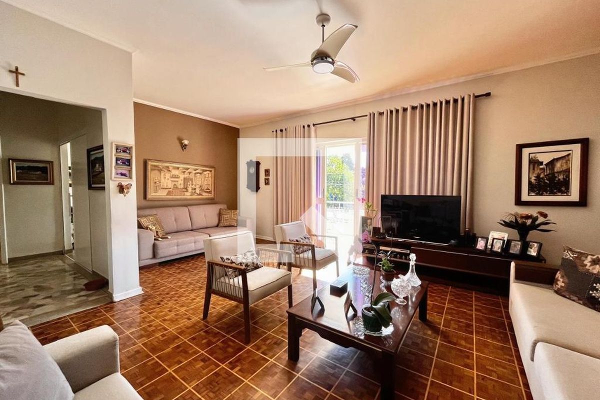Casa à Venda - Taquaral, 4 Quartos,  247 m2 em , Campinas - sp | SoloBR