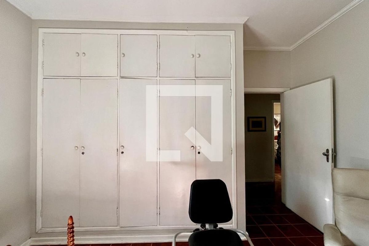 Casa à Venda - Taquaral, 4 Quartos,  247 m2 em , Campinas - sp | SoloBR