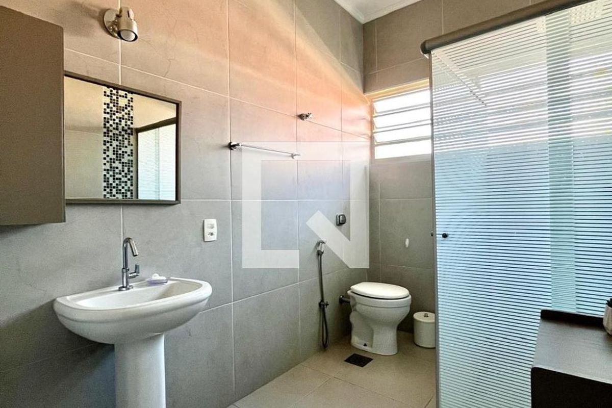 Casa à Venda - Taquaral, 4 Quartos,  247 m2 em , Campinas - sp | SoloBR