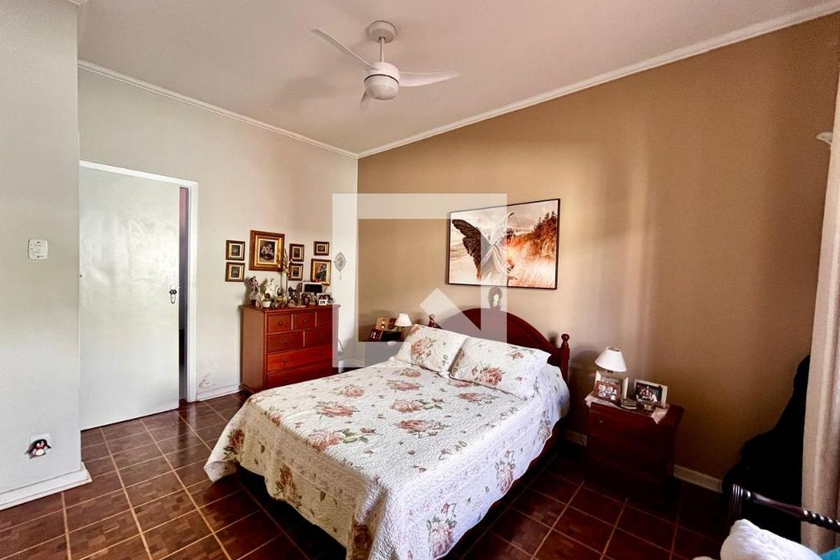 Casa à Venda - Taquaral, 4 Quartos,  247 m2 em , Campinas - sp | SoloBR