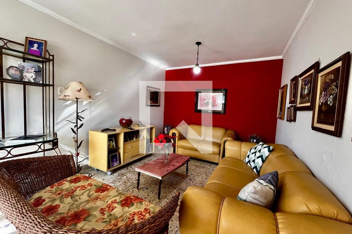 Casa à Venda - Taquaral, 4 Quartos,  247 m2 em , Campinas - sp | SoloBR