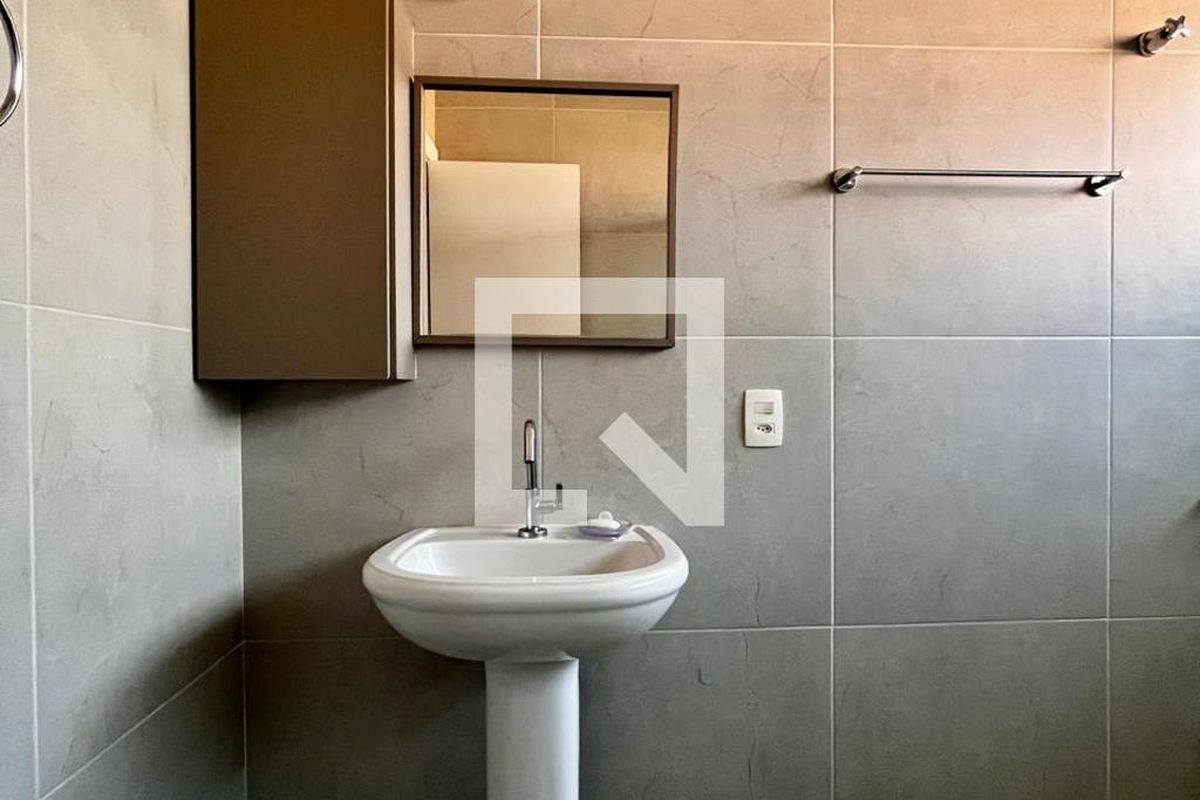 Casa à Venda - Taquaral, 4 Quartos,  247 m2 em , Campinas - sp | SoloBR