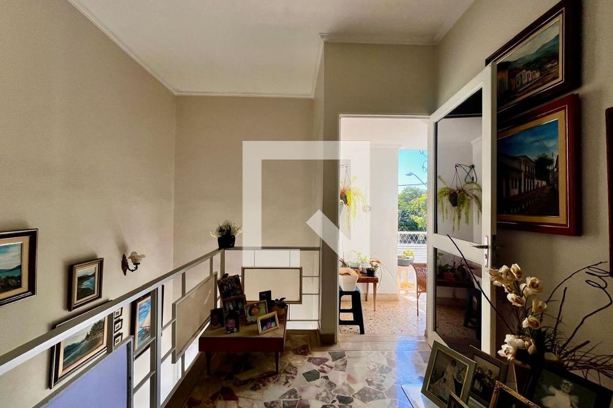 Casa à Venda - Taquaral, 4 Quartos,  247 m2 em , Campinas - sp | SoloBR