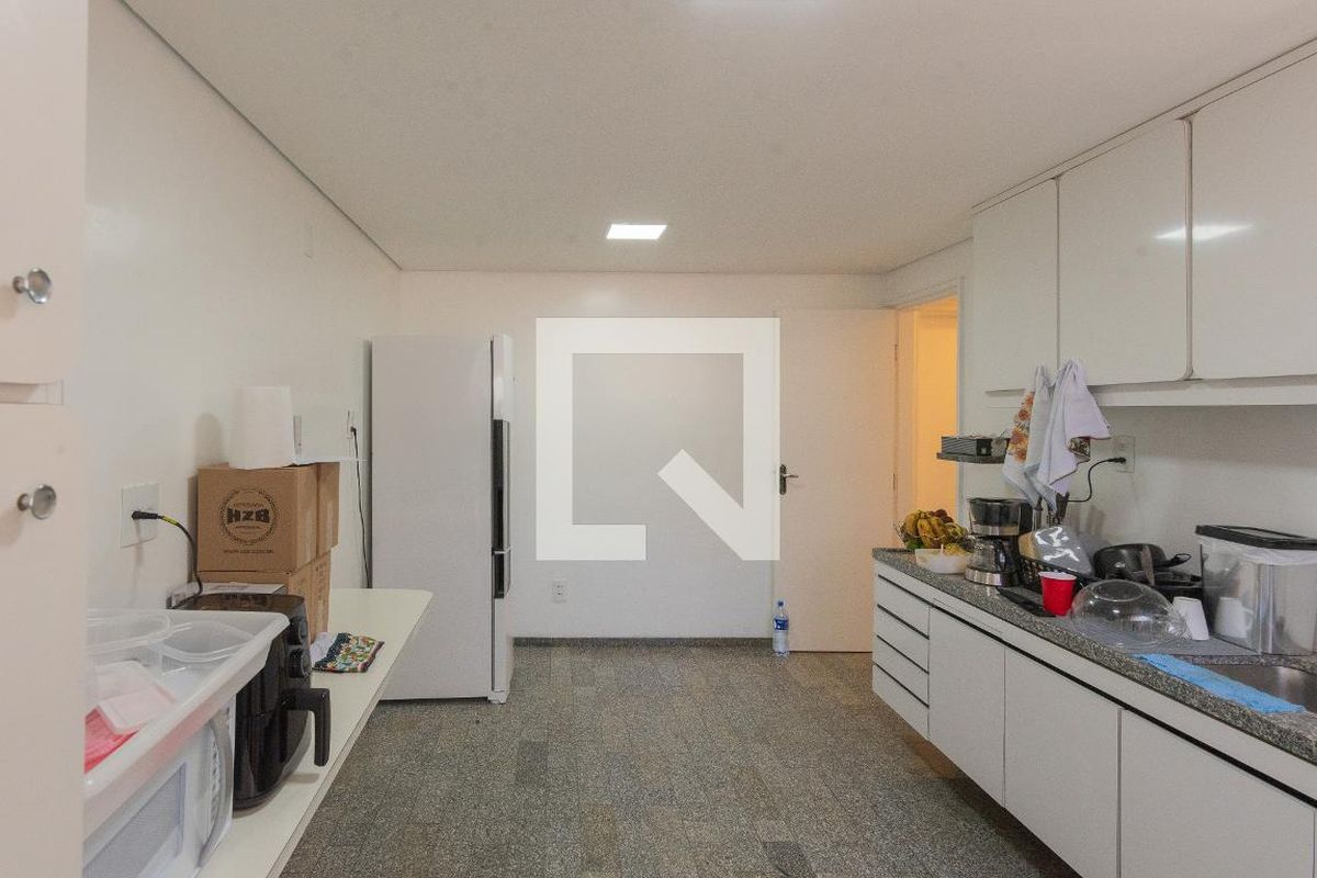 Apartamento à Venda - Centro, 3 Quartos,  168 m2 em , Campinas - sp | SoloBR
