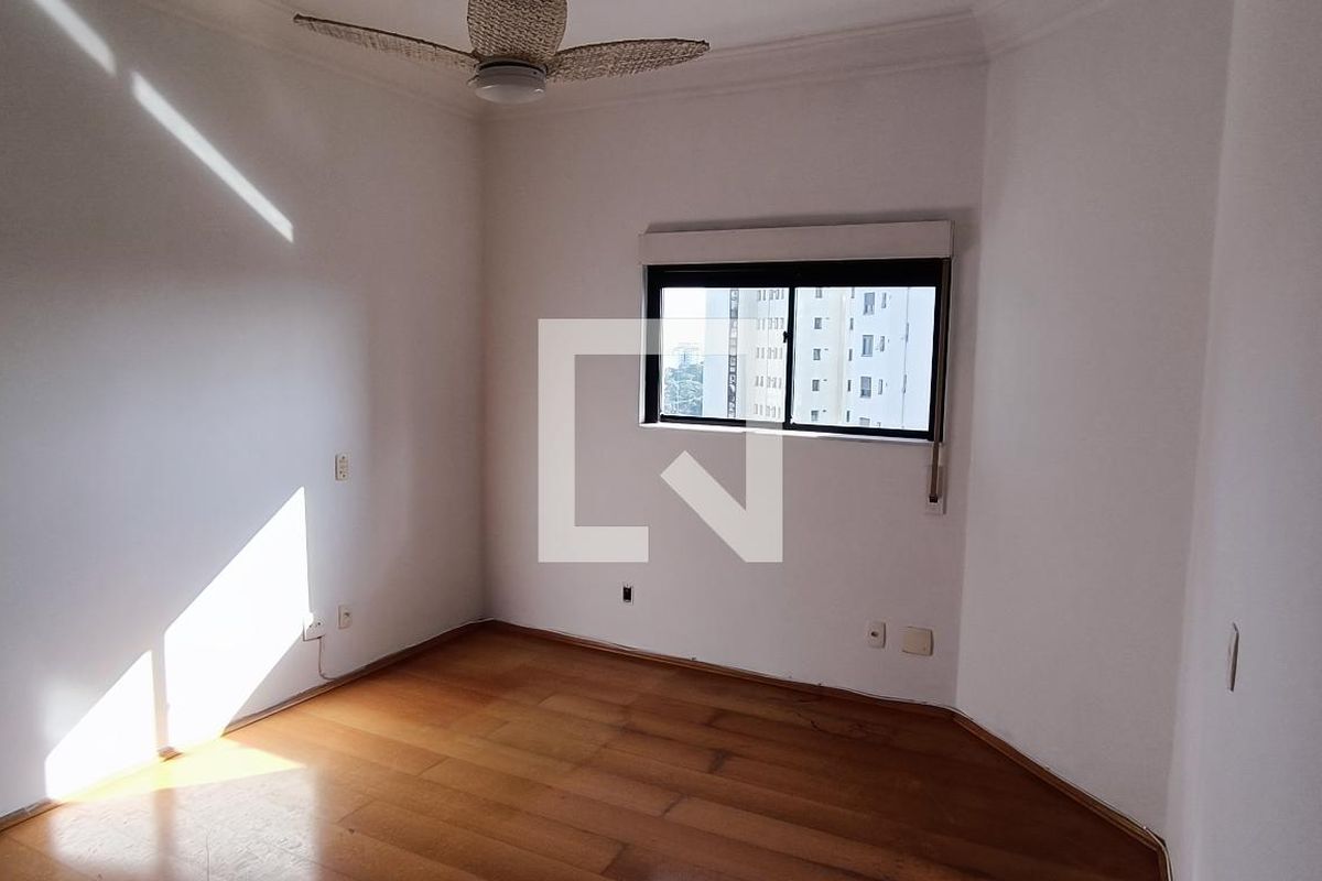 Apartamento, 3 quartos, 260 m² - Foto 16