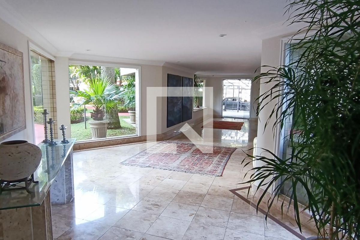 Apartamento, 3 quartos, 260 m² - Foto 176
