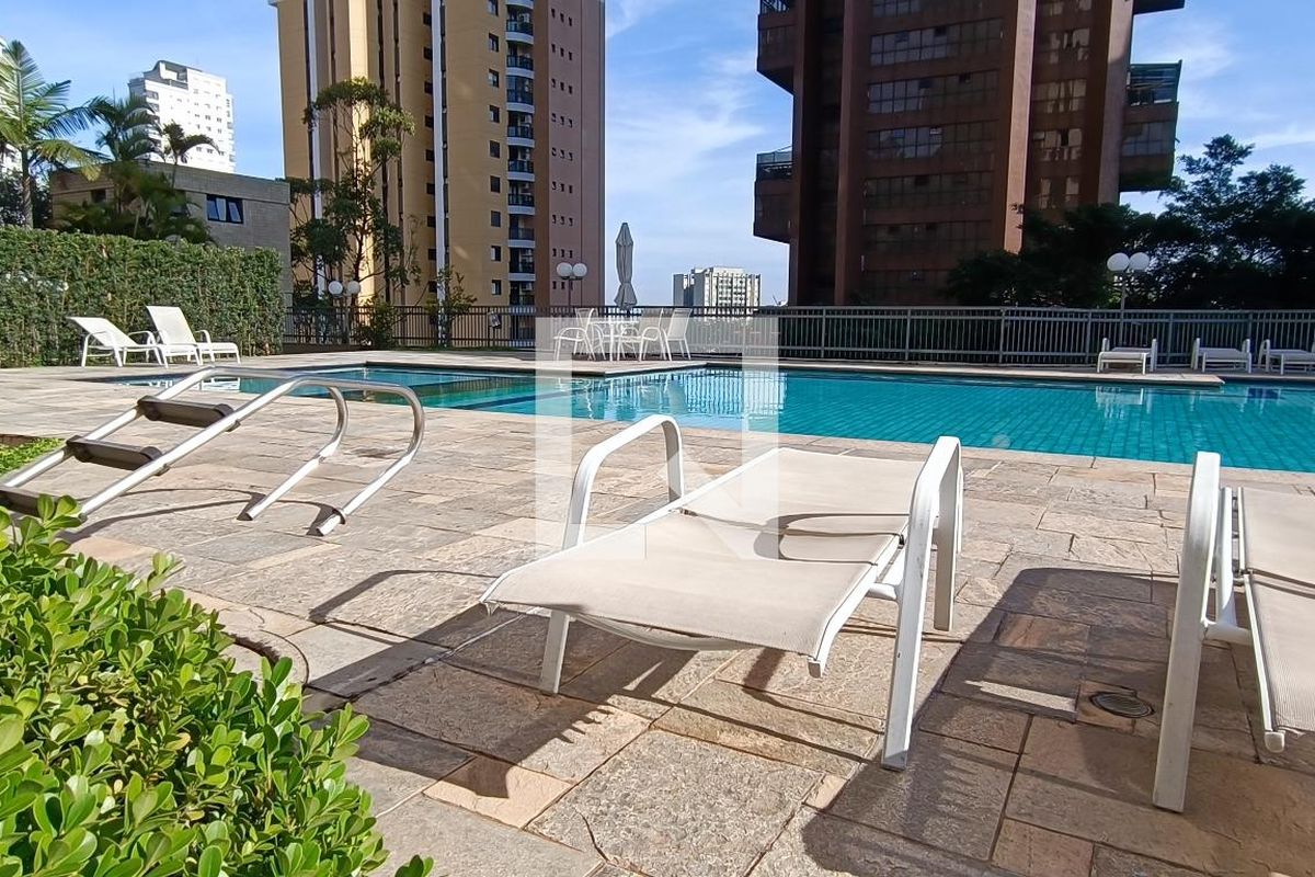 Apartamento, 3 quartos, 260 m² - Foto 166