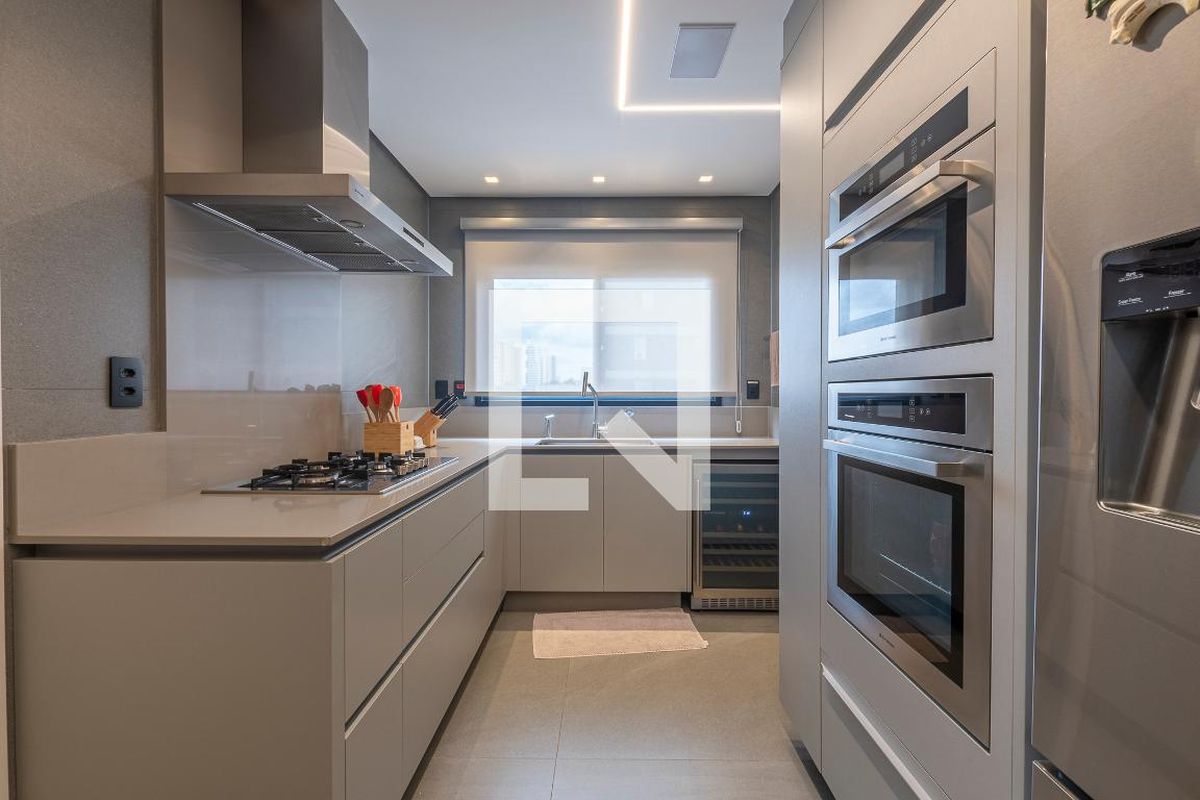 Apartamento à Venda - Cambuí, 3 Quartos,  130 m2 em , Campinas - sp | SoloBR