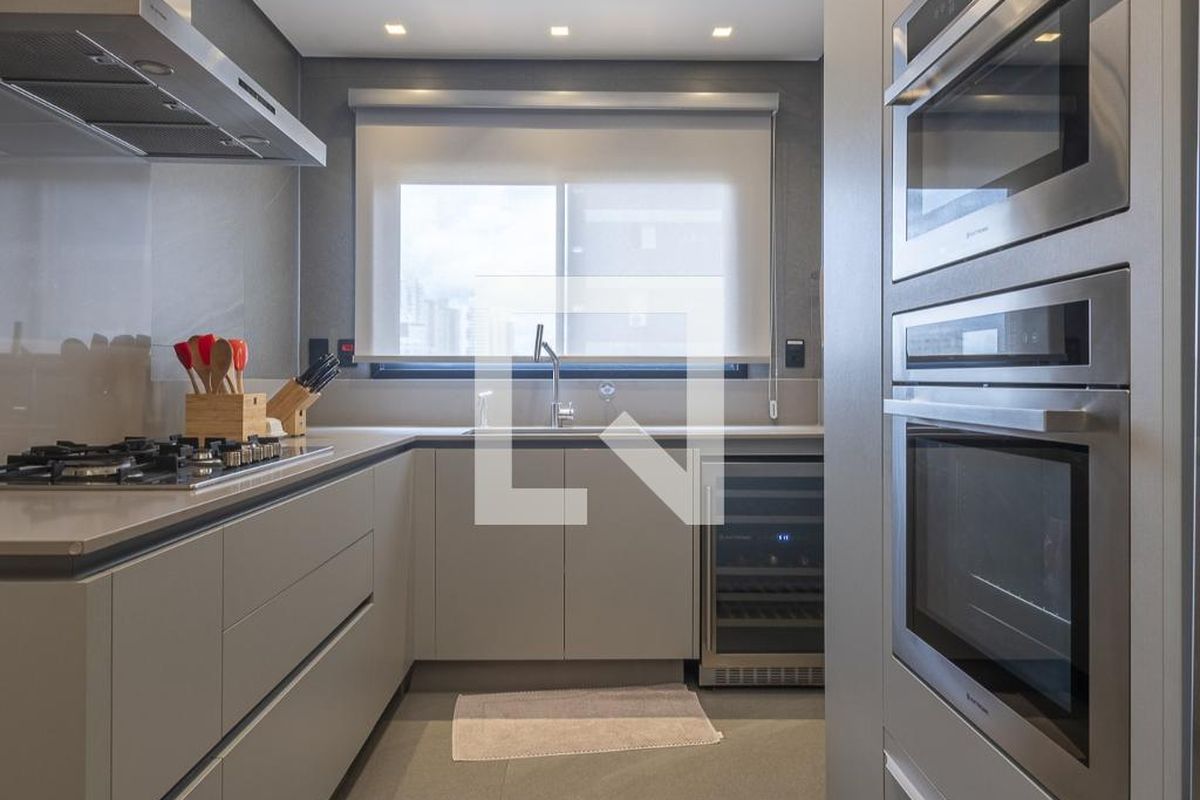 Apartamento à Venda - Cambuí, 3 Quartos,  130 m2 em , Campinas - sp | SoloBR