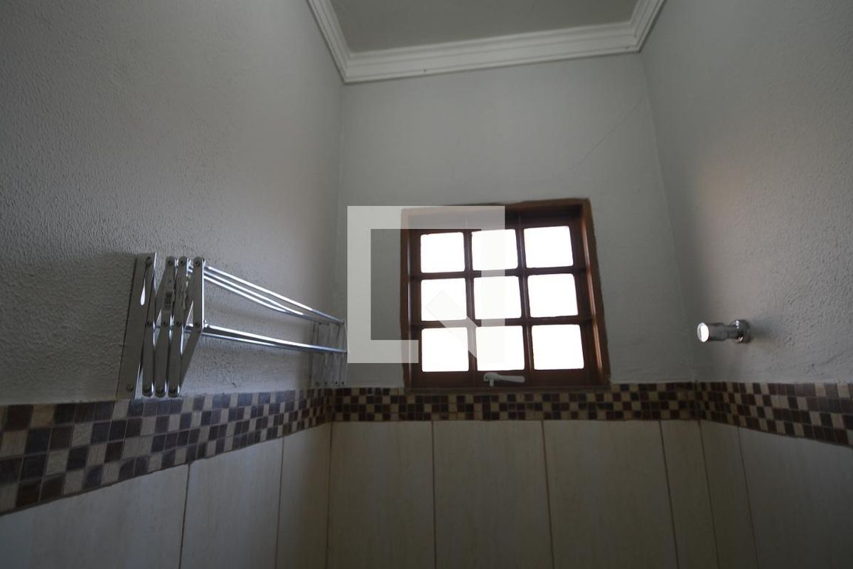 Casa à Venda - Guanabara, 3 Quartos,  241 m2 em , Campinas - sp | SoloBR