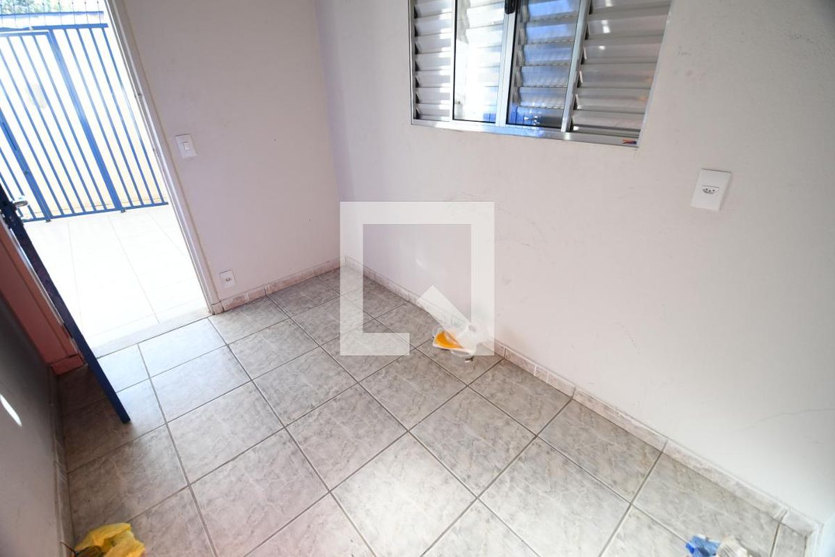 Casa à Venda - Guanabara, 3 Quartos,  241 m2 em , Campinas - sp | SoloBR