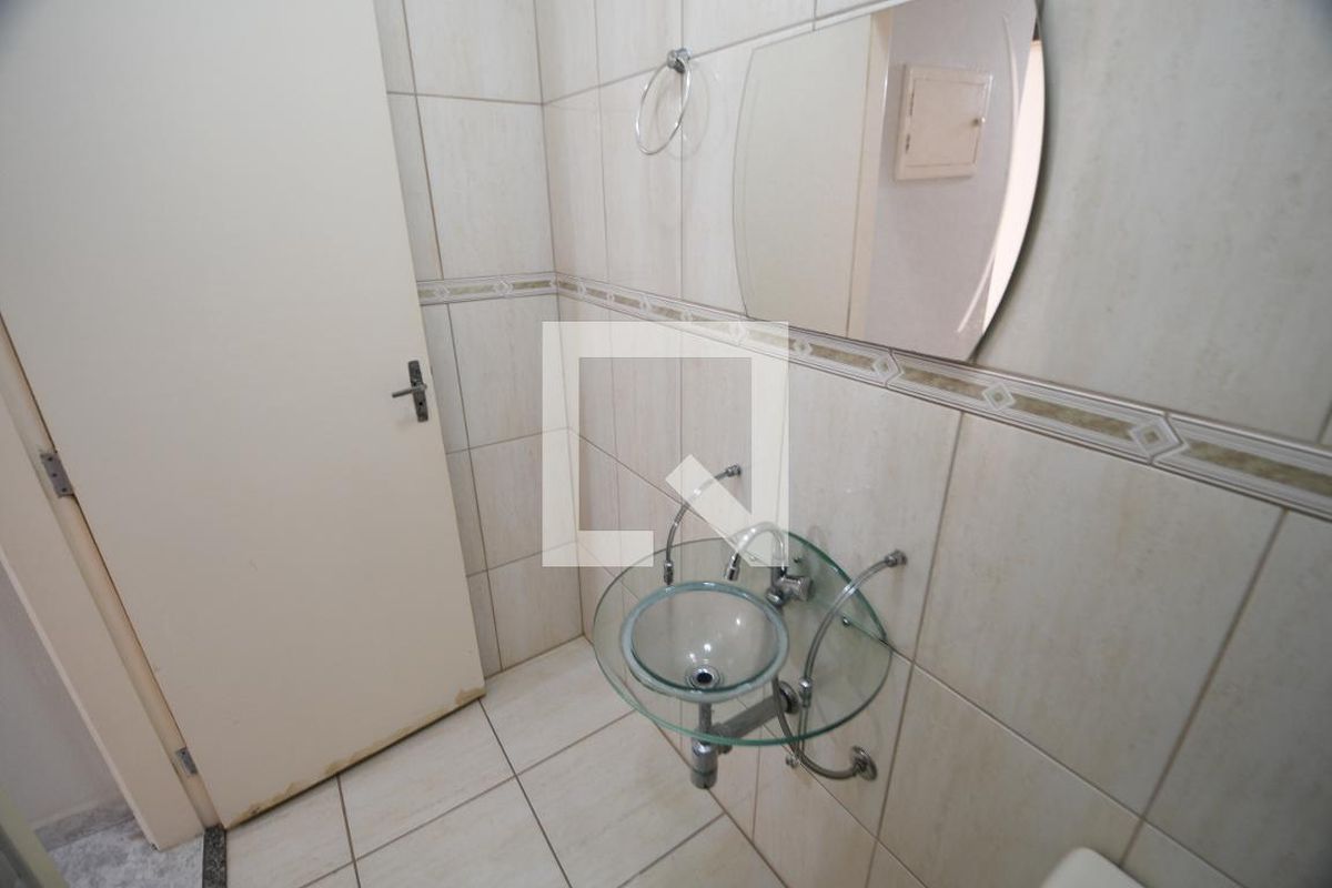 Casa à Venda - Guanabara, 3 Quartos,  241 m2 em , Campinas - sp | SoloBR